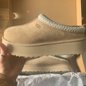 Tazz Uggs in Sand